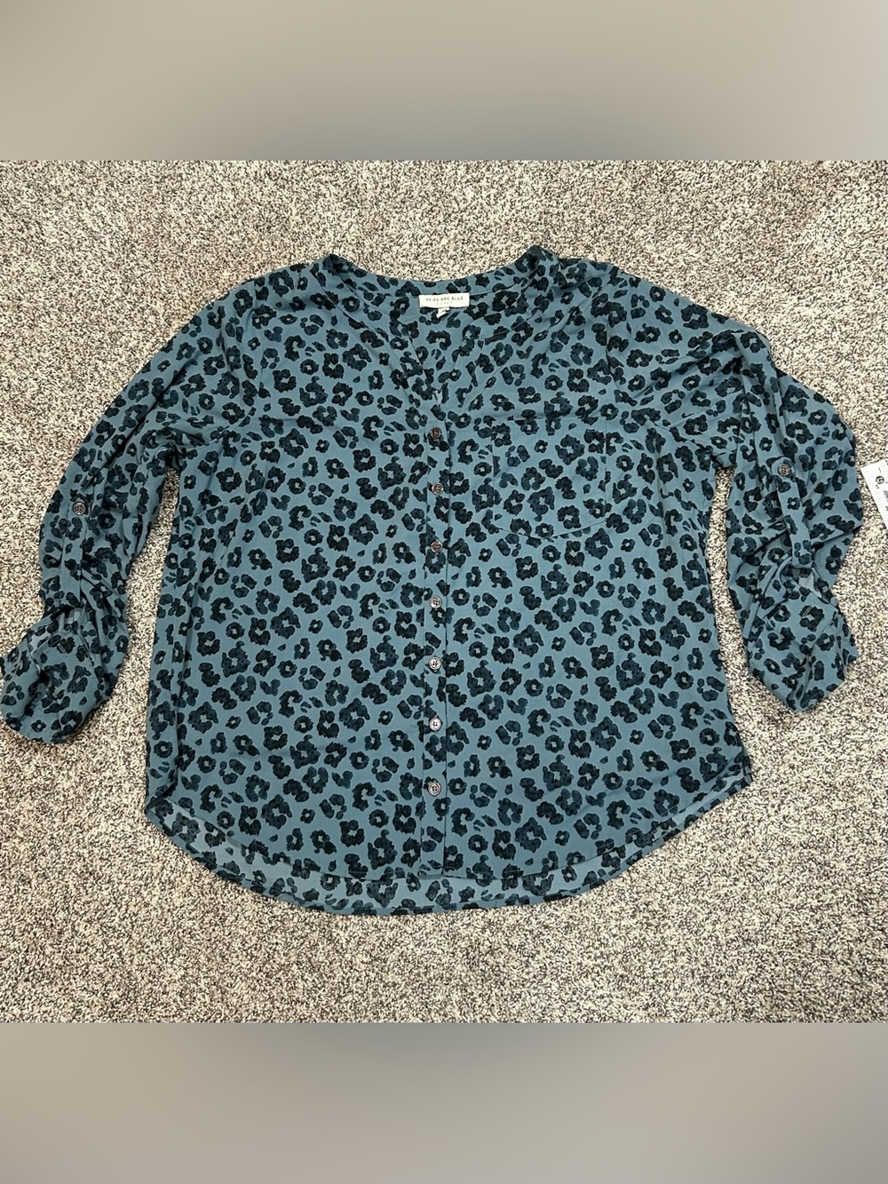 Skies are Blue Leopard Print Button-Front Women's Top in Teal Curvy 1X